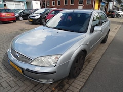 Ford Mondeo - automaat airco 2.0-16V First Ed