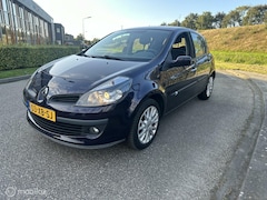 Renault Clio - 1.4-16V Dynamique