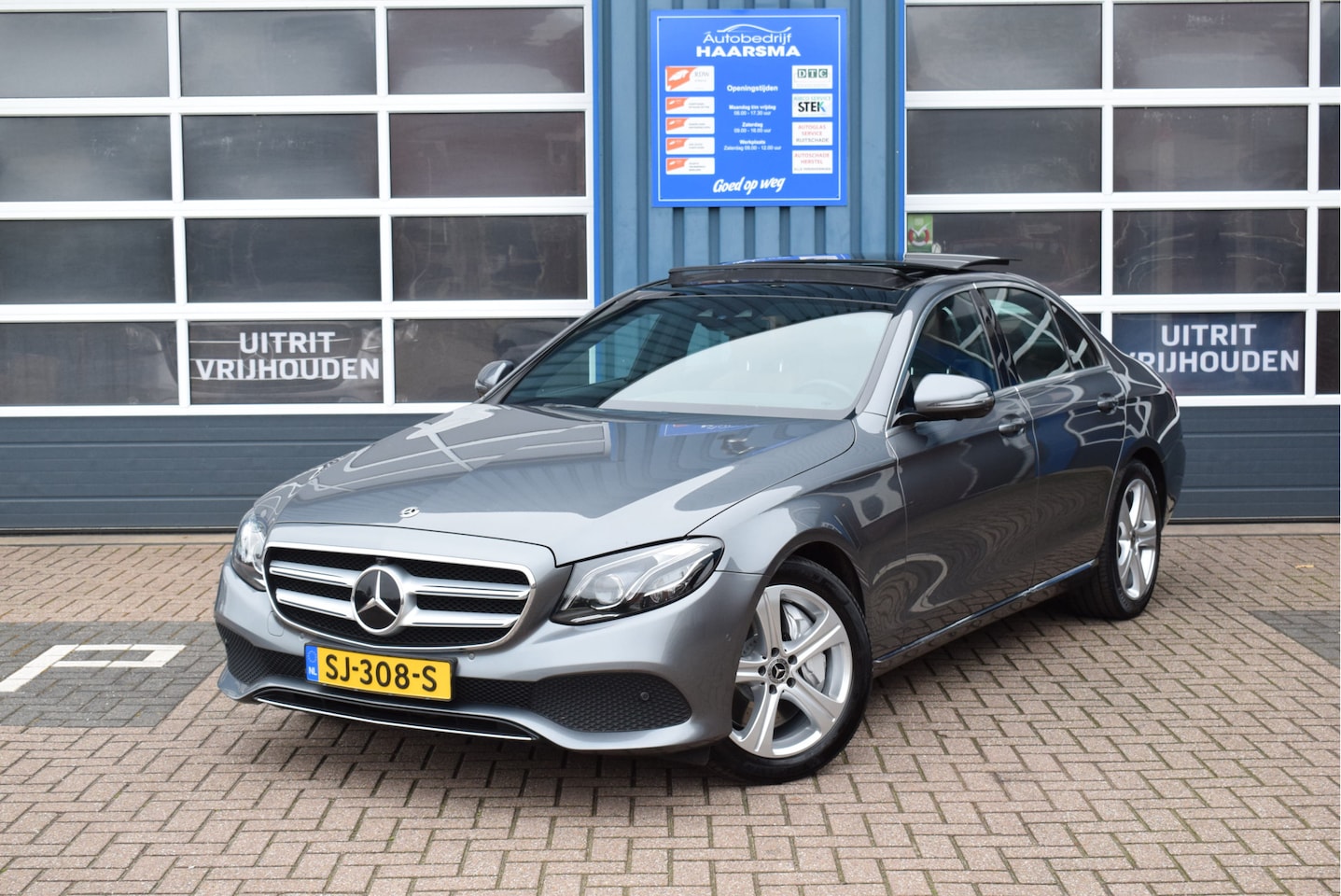 Mercedes-Benz E-klasse - 350 d 4Matic Business Panoramadak Trekhaak - AutoWereld.nl