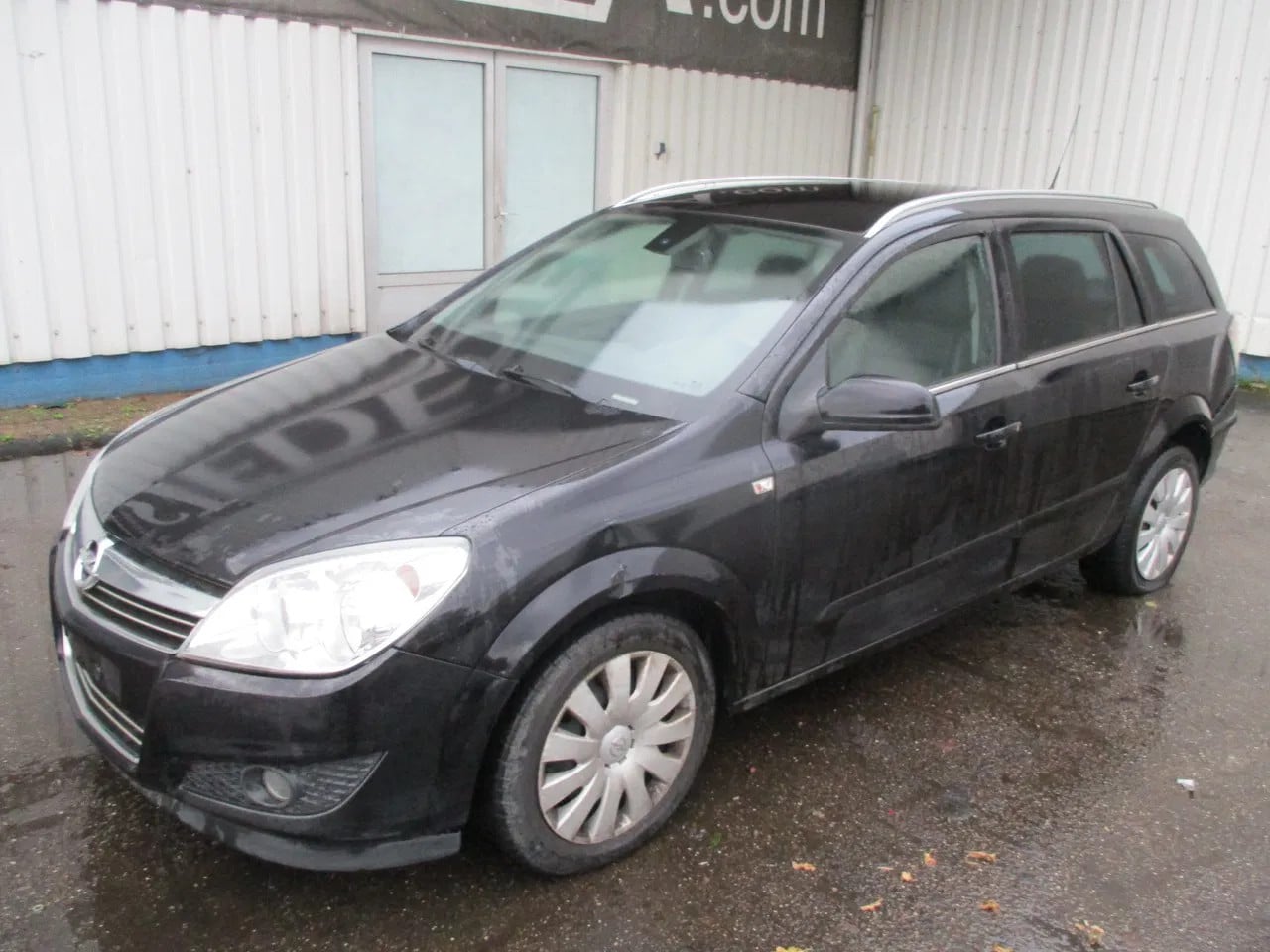 Opel Astra - 1.7 CDTi 1.7 CDTI , NOT RUNNING , Navi , Airco , lederen bekleding - AutoWereld.nl