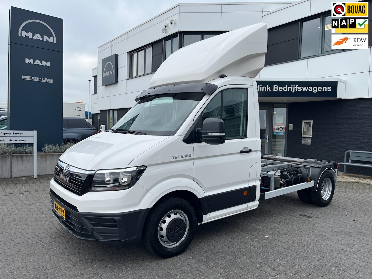 MAN TGE - 50 trekker clickstar chassis - AutoWereld.nl