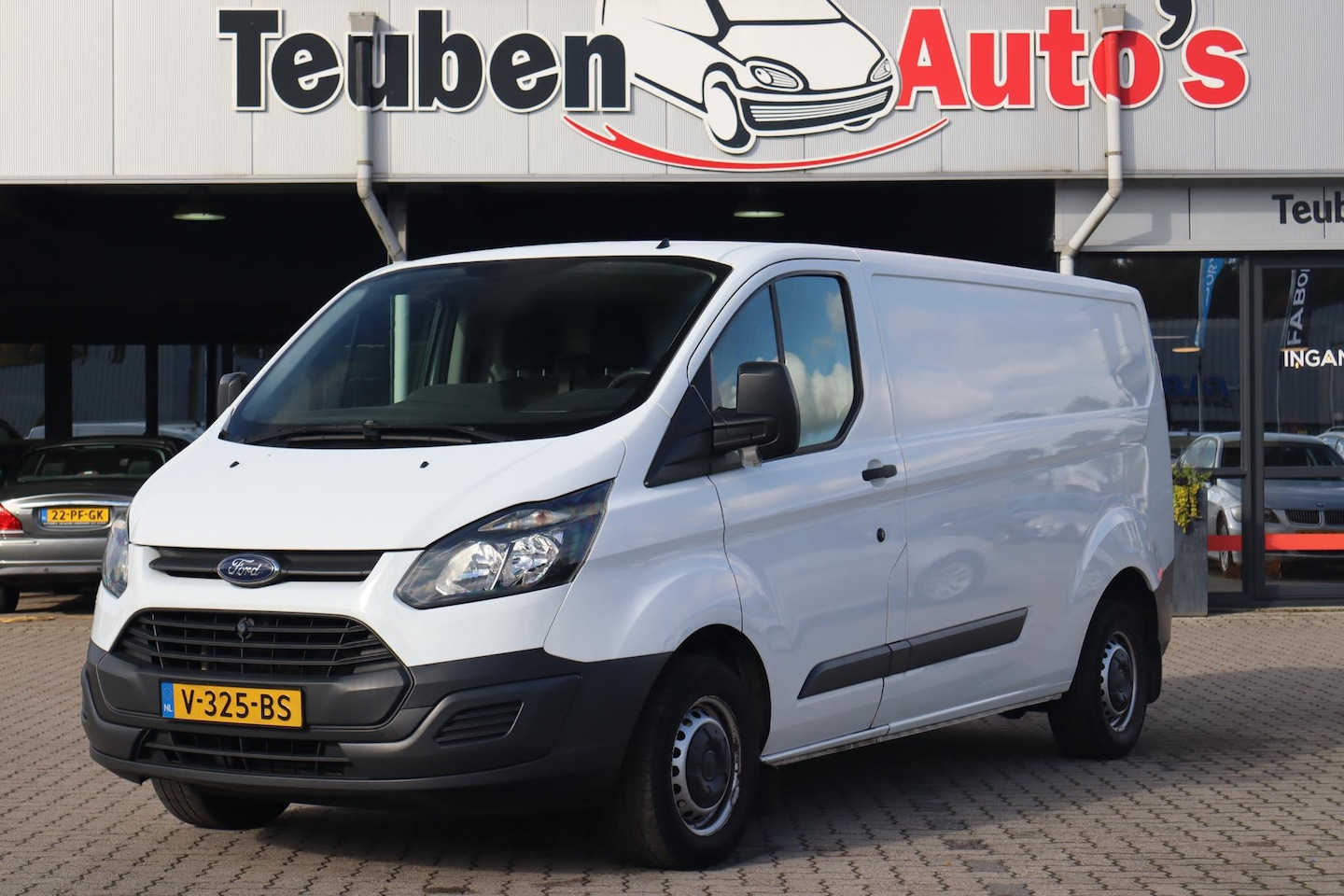 Ford Transit Custom - 290 2.2 TDCI L2H1 Economy Edition Airco, Bijrijdersbank, Rechter zijdeur, Elektrische rame - AutoWereld.nl