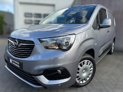 Opel Combo - Edition HUD / PDC VOOR & ACHTER / CARPLAY / CRUISE / STOEL & STUURVERW. / 4-SEIZOENENBANDE