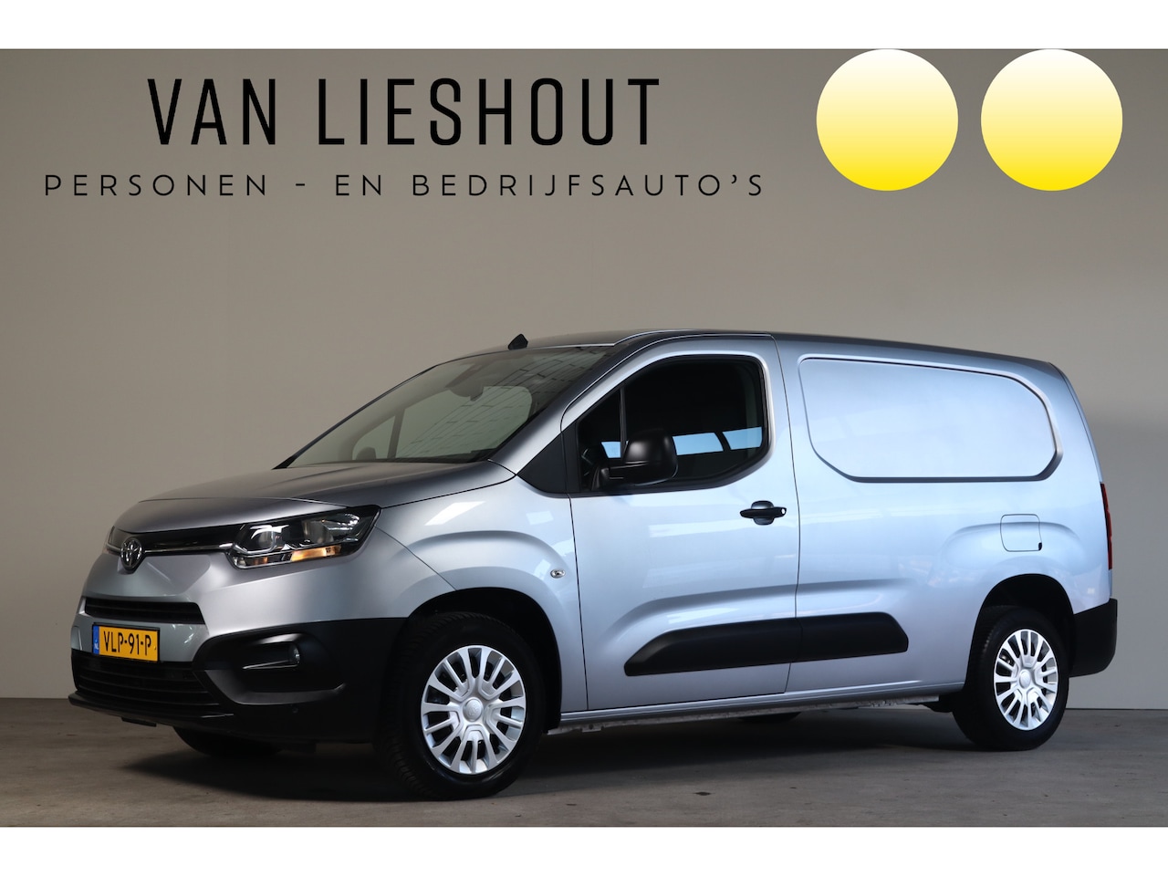 Toyota ProAce City - 1.5 D-4D Navigator Long NL-Auto!! Apple Car-Play I Nav. I PDC - AutoWereld.nl