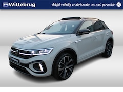 Volkswagen T-Roc - 1.5 TSI 150pk R-Line DSG AUTOMAAT Panorama dak / LM 19 inch / Navigatie