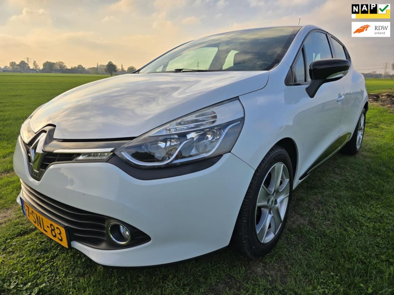 Renault Clio - 0.9 TCe Expression|Airco|Cruise|Bluetooth|NAP!| - AutoWereld.nl