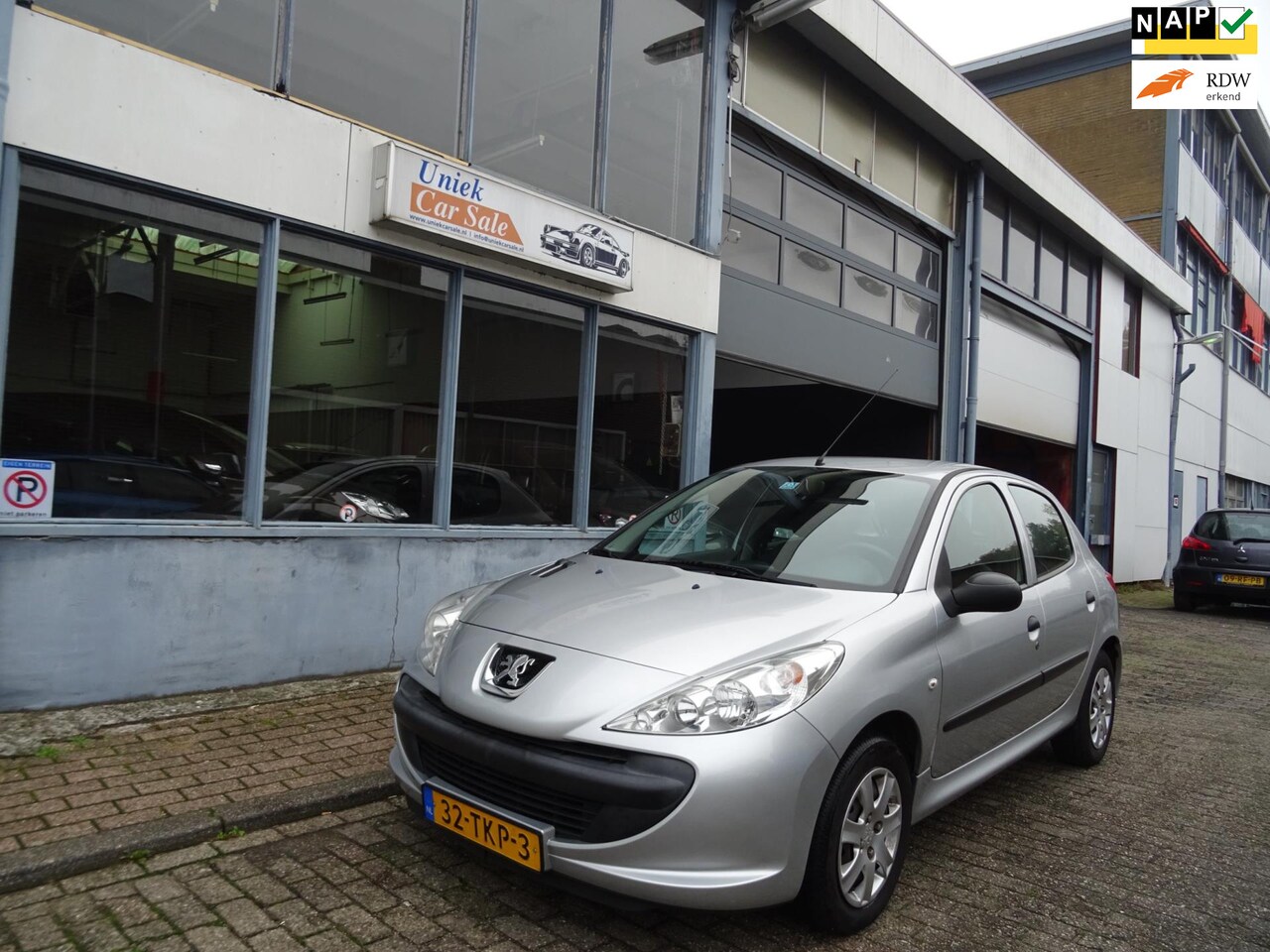 Peugeot 206 - 1.1 Access Lite - AutoWereld.nl