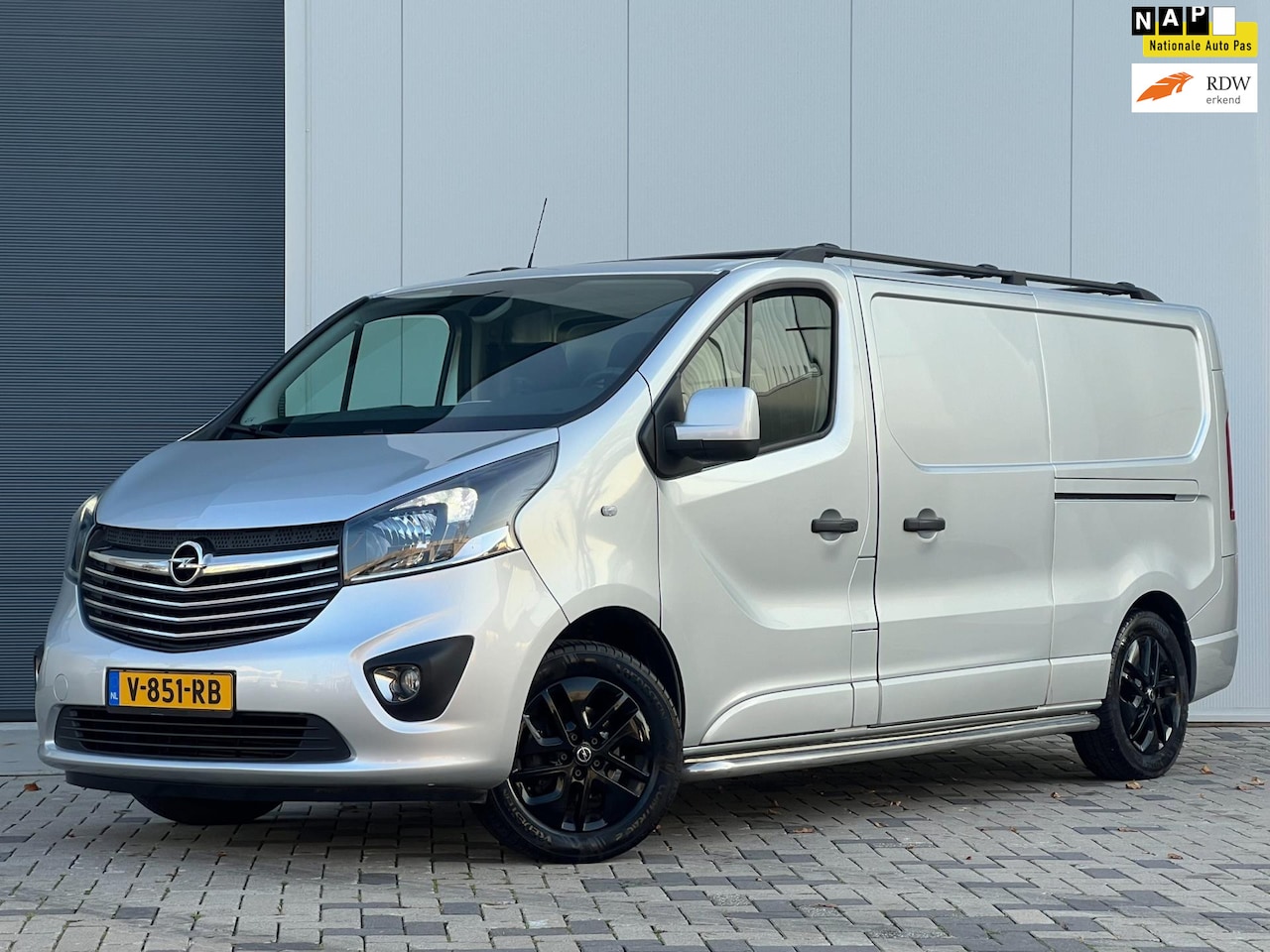 Opel Vivaro - 1.6 CDTI L2H1 Sport EcoFlex AIRCO NAVI CAMERA KEYLESS 2 SCHUIFDEUREN - AutoWereld.nl