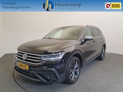 Volkswagen Tiguan Allspace - 1.5 TSI 150pk DSG/AUT Life 7p. Wegklapbare trekhaak, Panoramadak, Camera