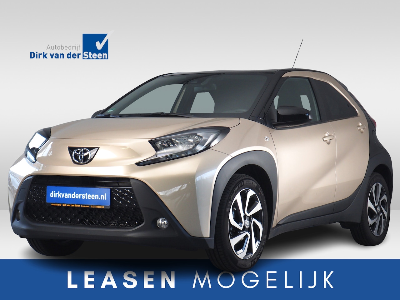 Toyota Aygo X - 1.0 VVT-i MT Pulse | Achteruitrijcamera | Apple CarPlay | Android Auto | Carkit | Voorstoe - AutoWereld.nl