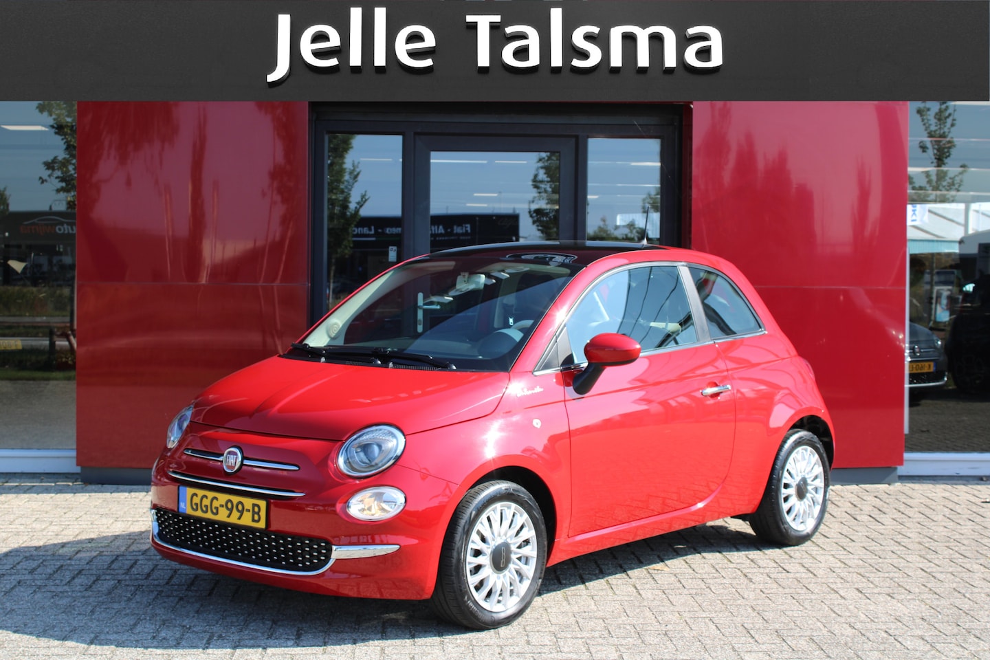 Fiat 500 - 1.0 Hybrid Dolcevita | Panoramadak | Climate Control - AutoWereld.nl