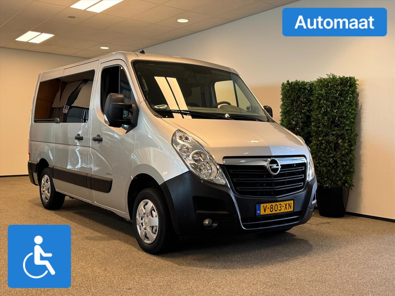 Opel Movano - L1H1 Automaat Rolstoelbus - AutoWereld.nl