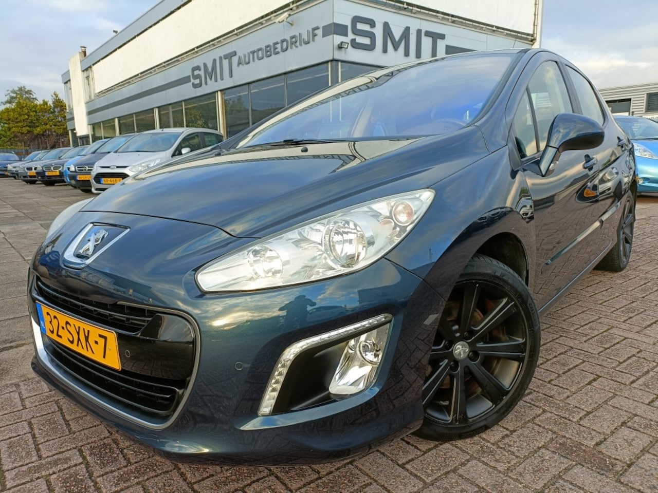 Peugeot 308 - 1.6 THP Allure AUT Panorama Nav Trekhaak - AutoWereld.nl