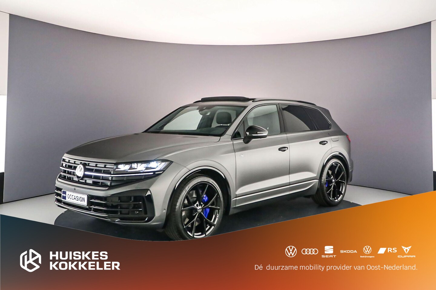 Volkswagen Touareg - R 3.0 TSI eHybrid 462pk Tiptronic Trekhaak, Panoramadak, Lederen bekleding, Luchtvering, H - AutoWereld.nl