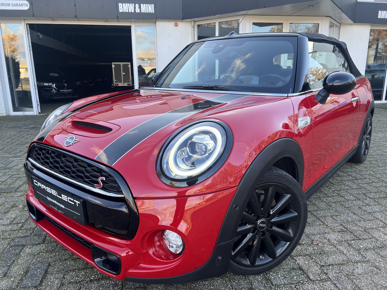 MINI Cabrio - 2.0 Cooper S Chili Mini 2.0 Cooper S Chili, Harman/Kardon, Adaptive Cruise, Camera, Leder, Head-Up, DAB, Keyl - AutoWereld.nl