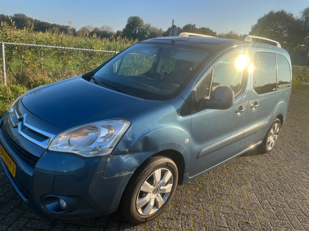 Citroën Berlingo - 1.6-16V Multispace 5-PERSONEN BJ. 2009 - AutoWereld.nl