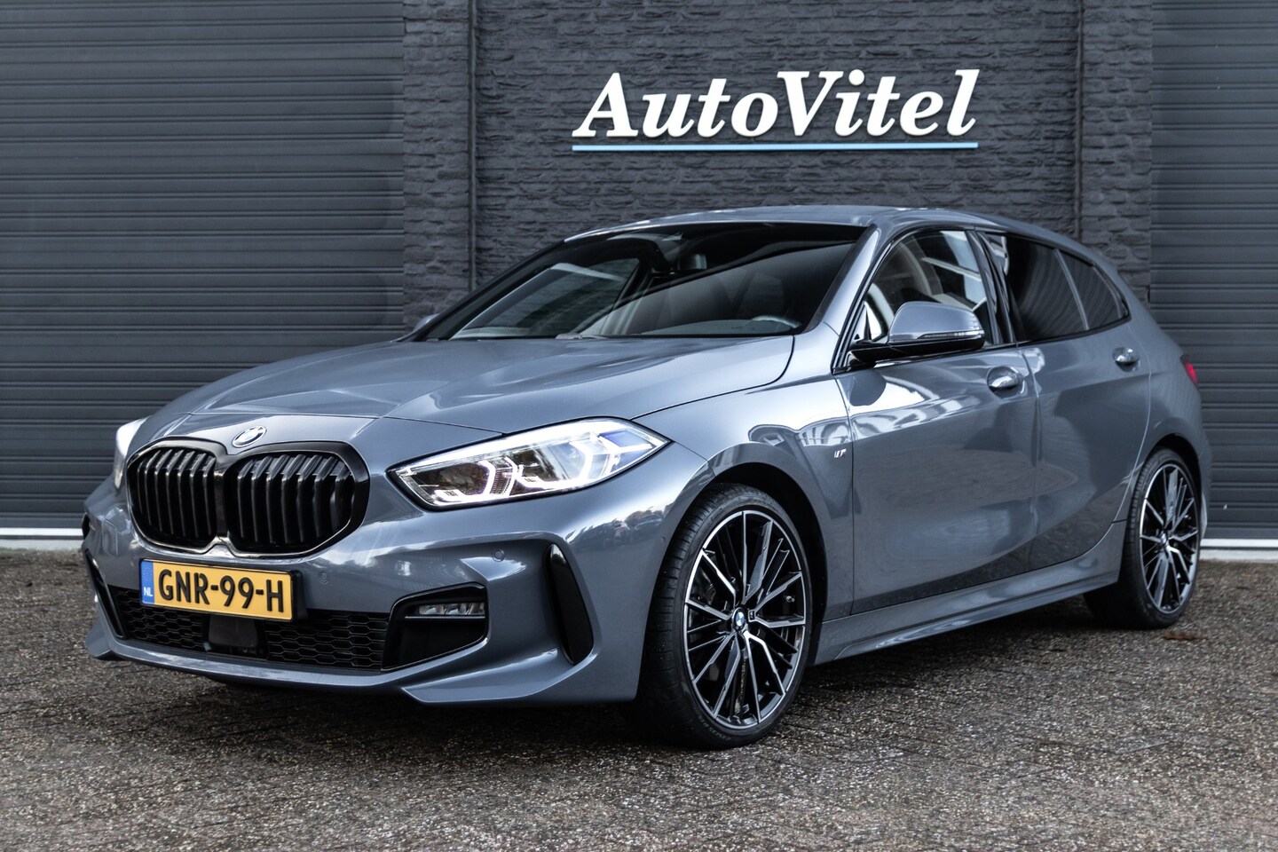 BMW 1-serie - 118i M Sport Steptronic | Camera | Sportstoelen | Stoel + stuurverwarming | Comfort Access - AutoWereld.nl