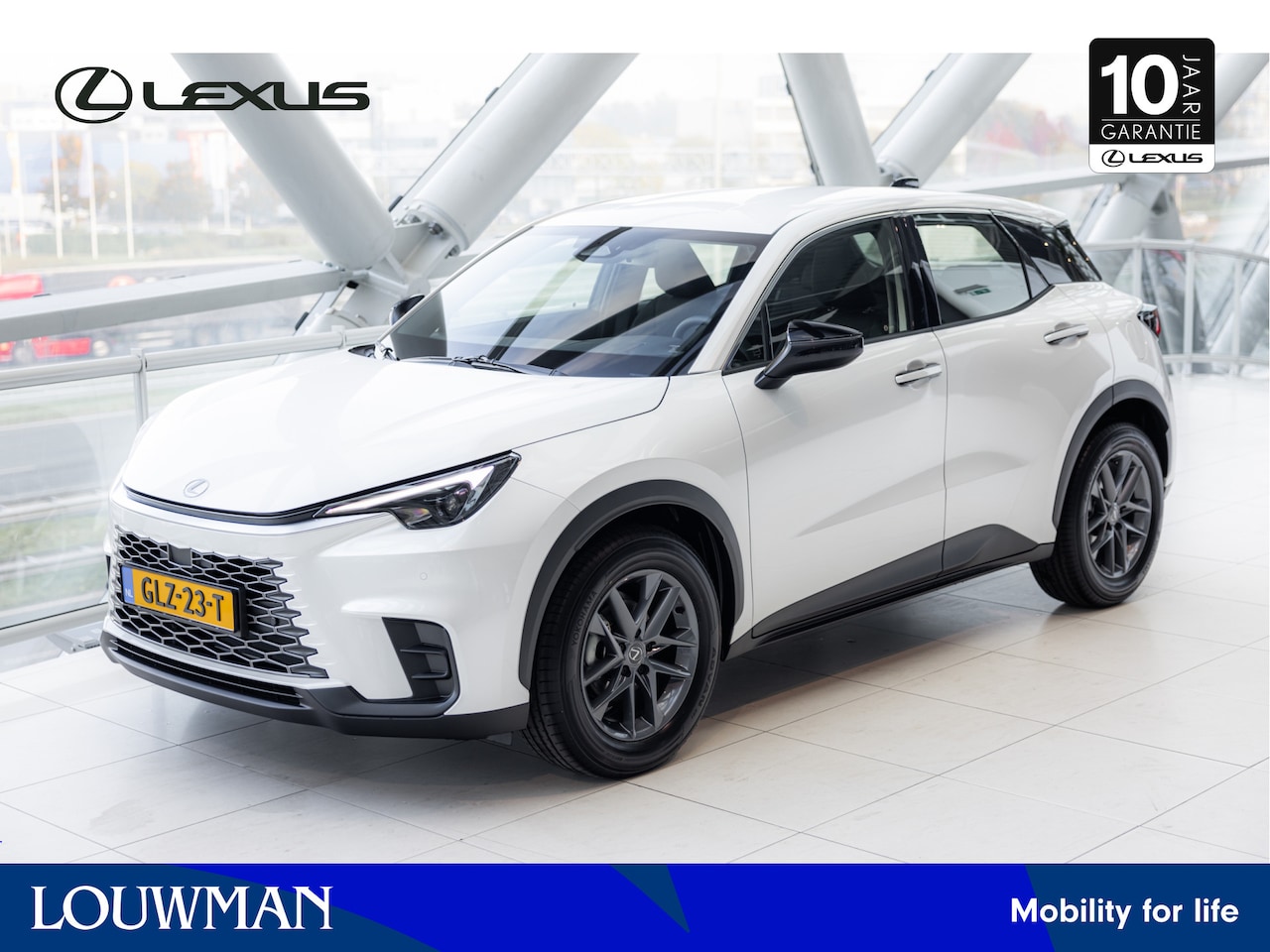 Lexus LBX - 2WD | Comfort & Safety Pack | Carplay | Verwarmde Stoelen | - AutoWereld.nl