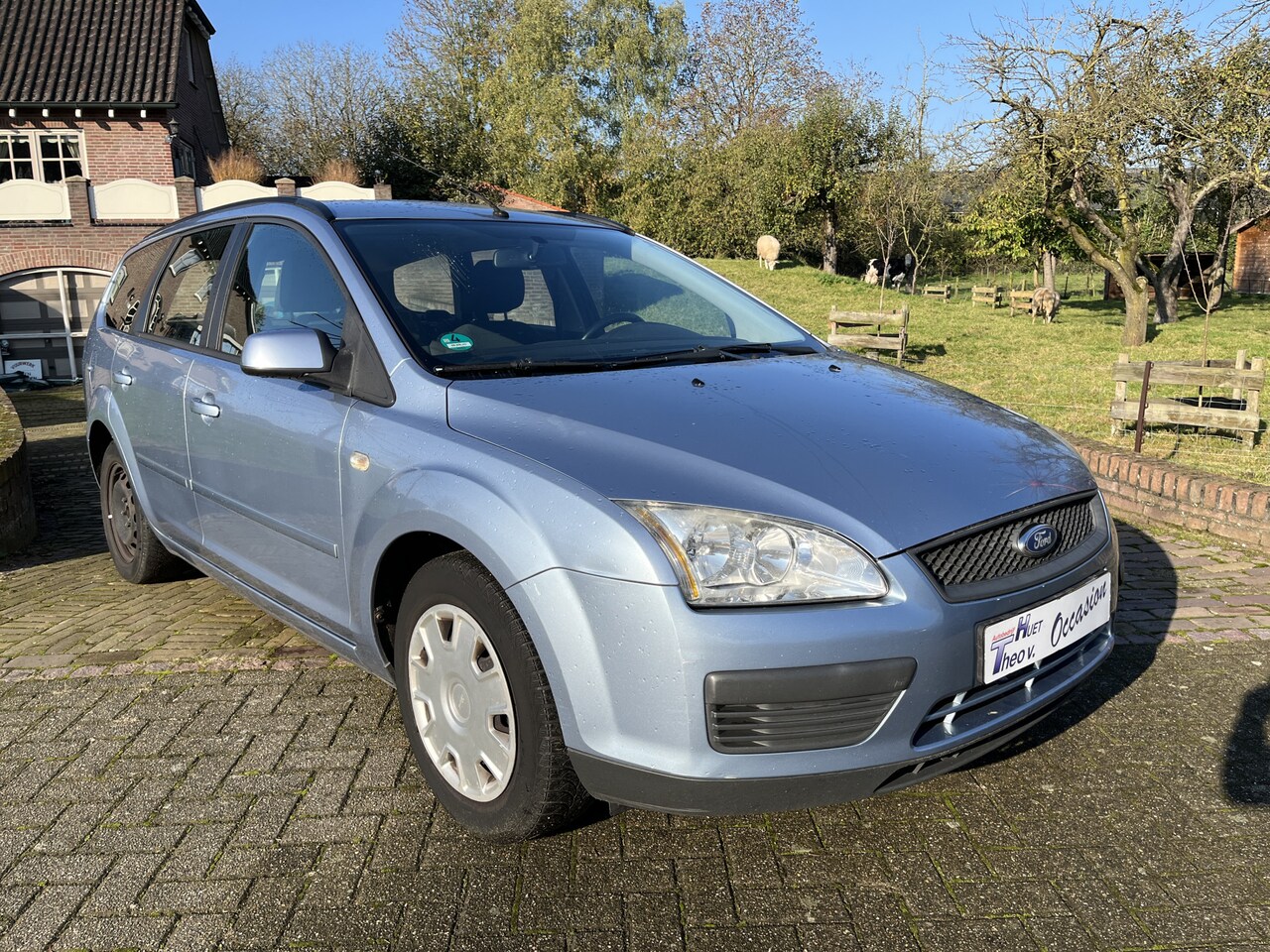 Ford Focus Wagon - 1.6-16V Trend Airco - AutoWereld.nl