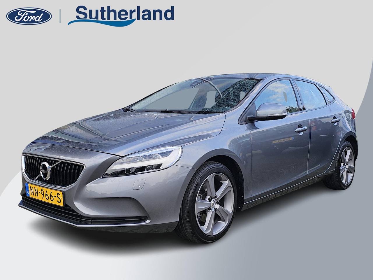 Volvo V40 - 2.0 T3 Nordic+ Navigatie | Parkeersensoren | Cruise Control | Stoelverwarming | Climate Co - AutoWereld.nl