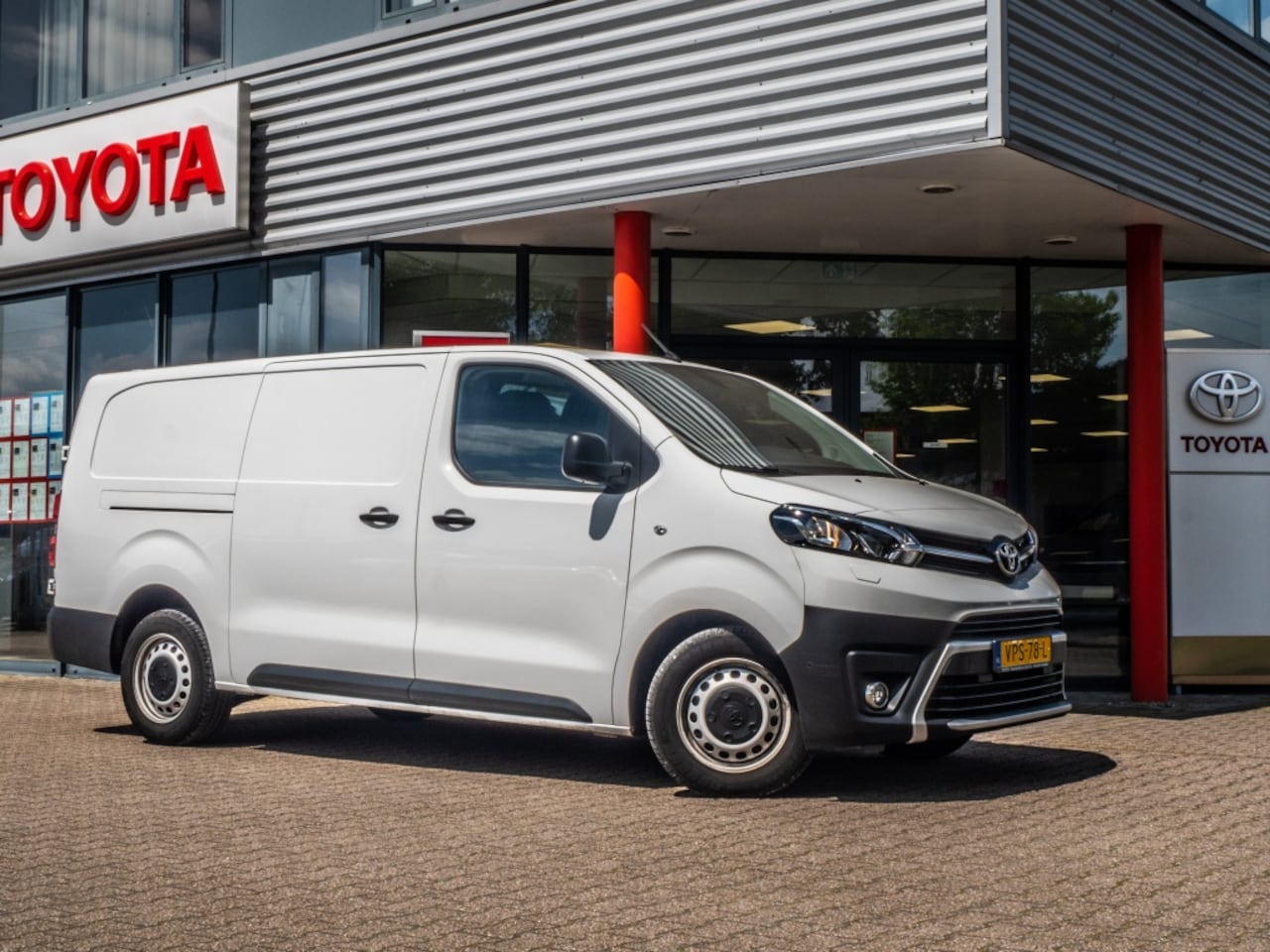 Toyota PROACE Long Worker - 2.0 D-4D Black Worker | L3 | Camera | CarPlay - AutoWereld.nl