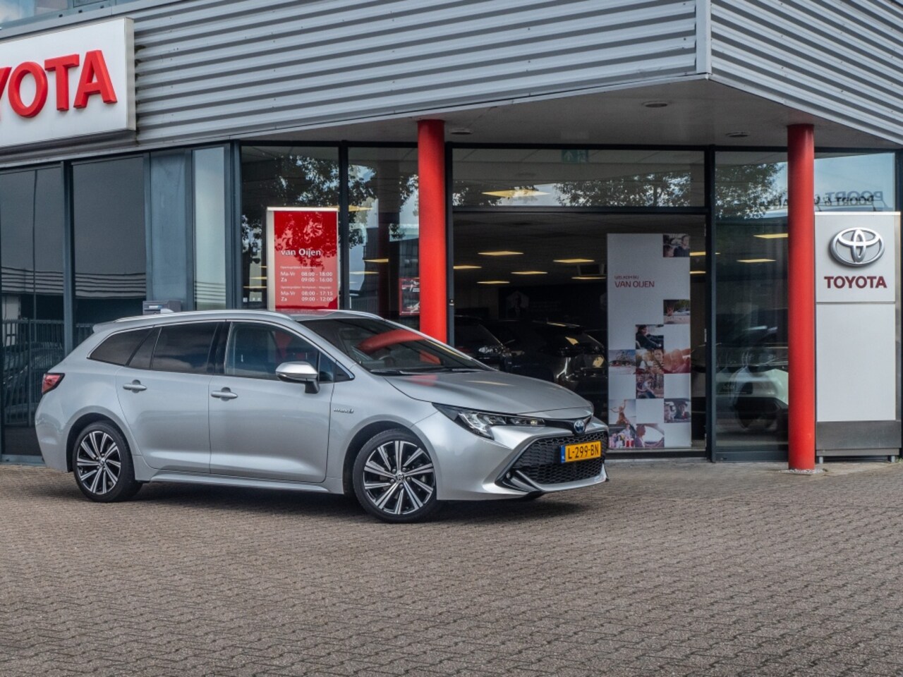 Toyota Corolla Touring Sports - 2.0 Hybrid Dynamic 2.0 Hybrid Dynamic - AutoWereld.nl