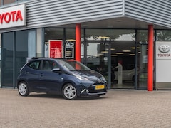 Toyota Aygo - 1.0 VVT-i x-wave | Cabrio | All-season | Navigatie | Half-Leder