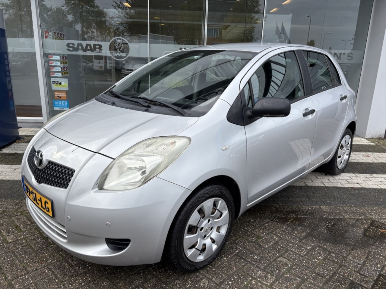 Toyota Yaris - 1.3 VVT-i Terra 1.3 VVTi Terra - AutoWereld.nl