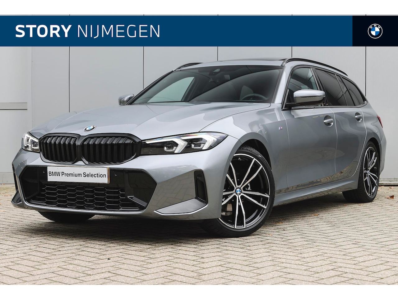 BMW 3-serie Touring - 318i High Executive M Sport Automaat / Panoramadak / Trekhaak / Sportstoelen / Stoelverwar - AutoWereld.nl