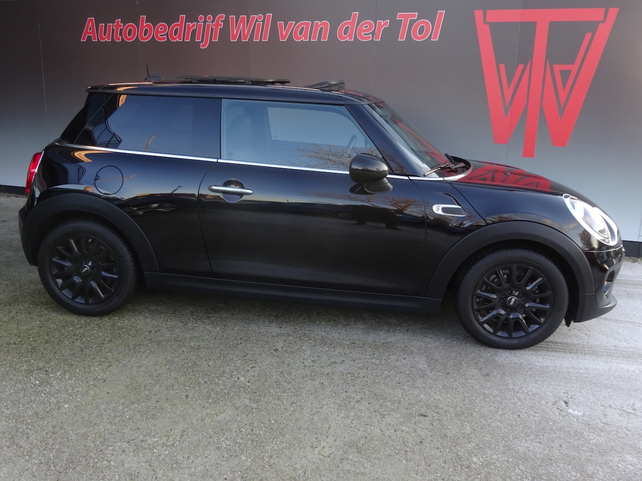 MINI Cooper - 1.5 CHILI EDITION | PANORAMA DAK | NAVIGATIE | CRUISE | CARPLAY | ALL-IN!! - AutoWereld.nl