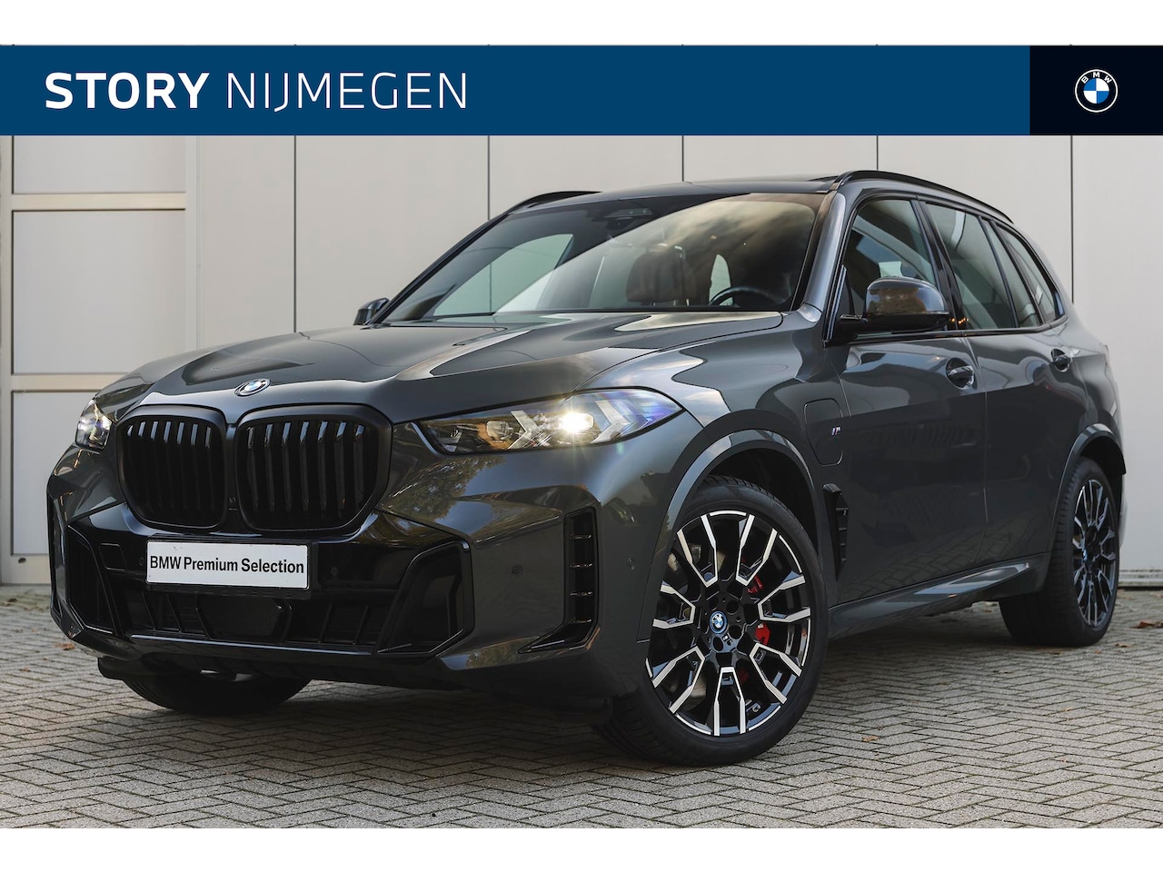 BMW X5 - xDrive50e High Executive M Sport Automaat / Panoramadak Sky Lounge / Trekhaak / Parking As - AutoWereld.nl