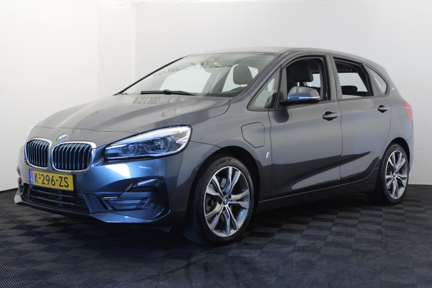 BMW 2-serie Active Tourer - 225xe iPerformance Executive 225xe iPerformance Executive - AutoWereld.nl