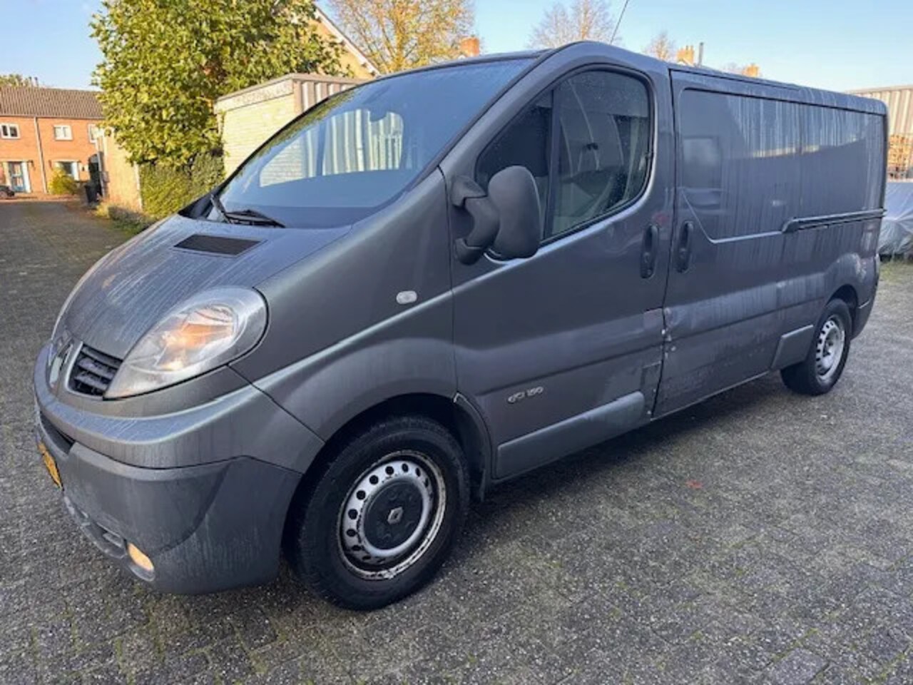 Renault Trafic - T29 L2/H1 2.5 DCI 107KW E4 FAP Apk 9-25 airco navi - AutoWereld.nl