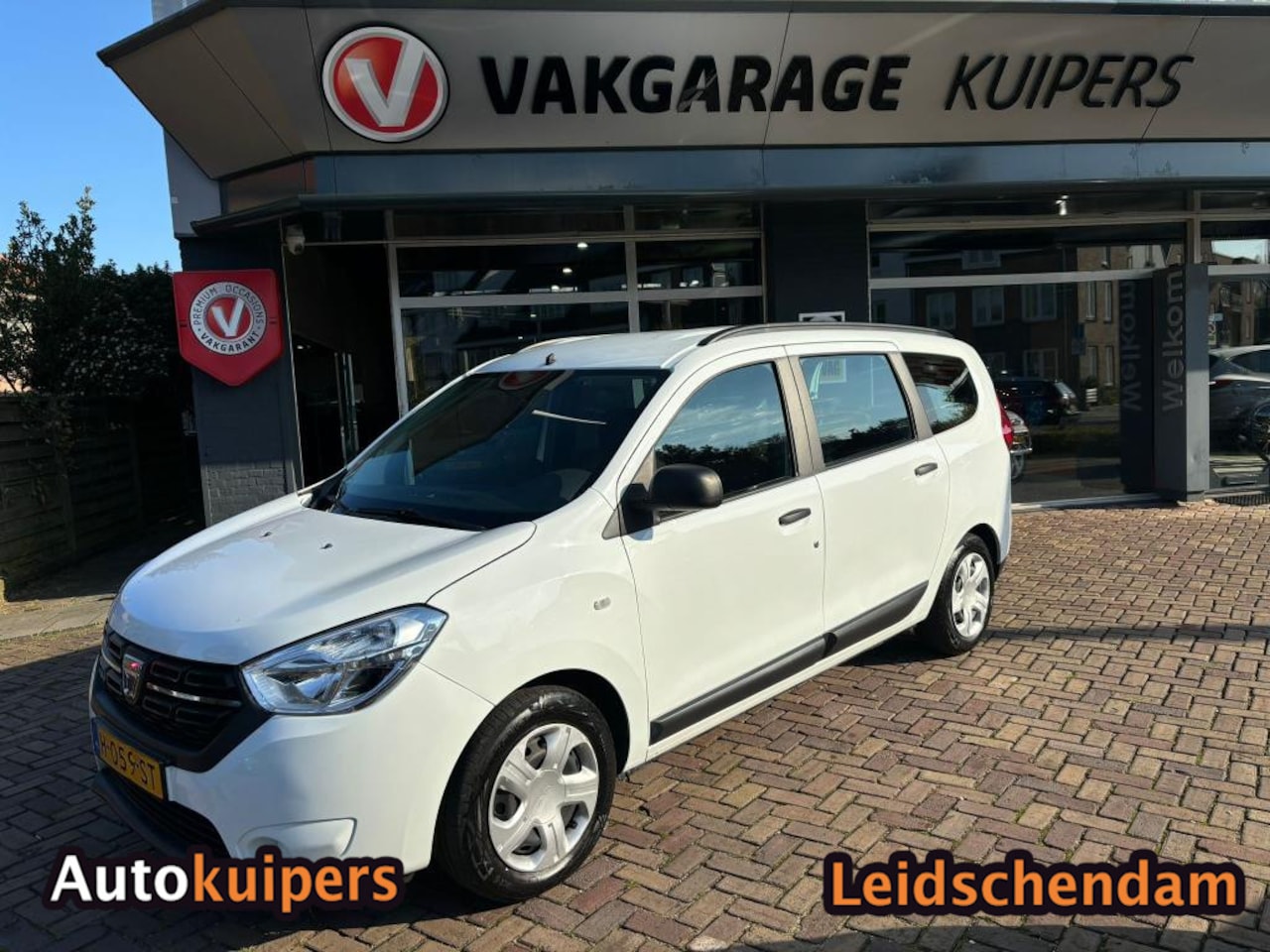 Dacia Lodgy - 1.3 TCe Essential 7p. 1.3 TCe Essential 7p. - AutoWereld.nl