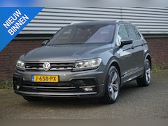 Volkswagen Tiguan - 1.5 TSI ACT R-Line Buss./Panodak/Virtual/ Nederlands/1e eigenaar