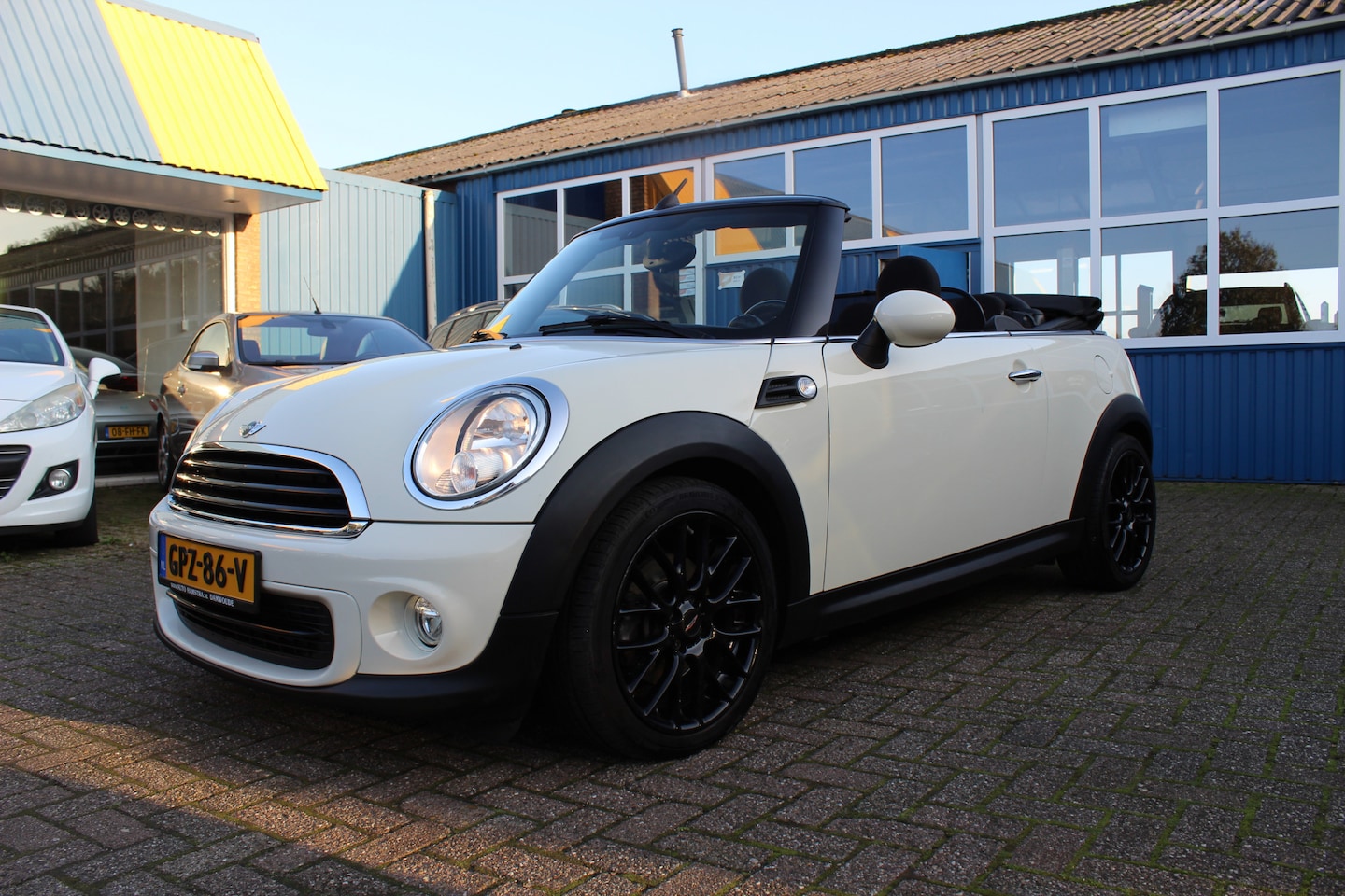 MINI Cabrio - Mini 1.6-16V "One Pepper" - AutoWereld.nl