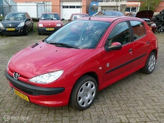 Peugeot 206 - 1.1 X-Design ABS NIEUWE APK met RDW Steekproef