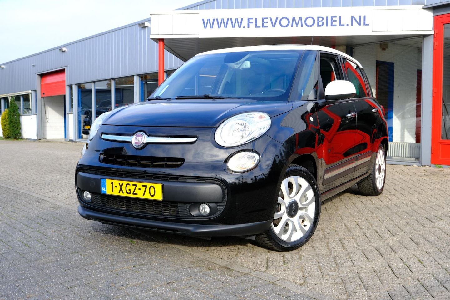 Fiat 500 L - 0.9 TwinAir Lounge Pano|Clima|LMV|PDC - AutoWereld.nl