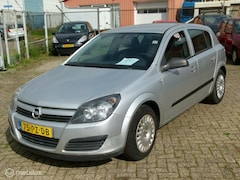 Opel Astra - 1.6 APK airco cruisecontrol boekjes 2 sleutels