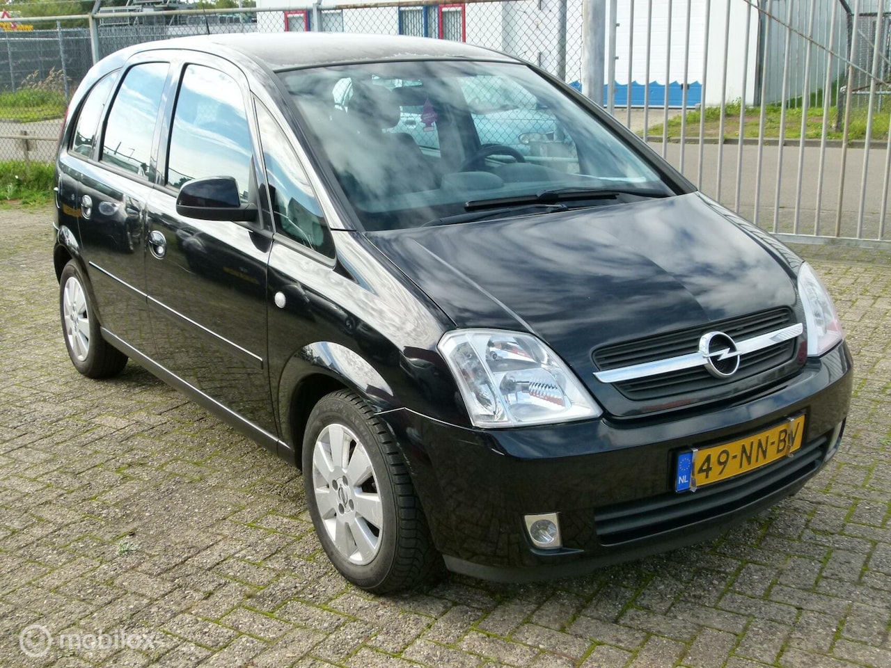 Opel Meriva - 1.6 NIEUWE APK 10-2025 incl. nieuwe remschijven - AutoWereld.nl