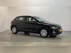 Volkswagen Polo - 1.0 TSI Comfortline Parkeersensoren DAB+ Navigatie App-Connect