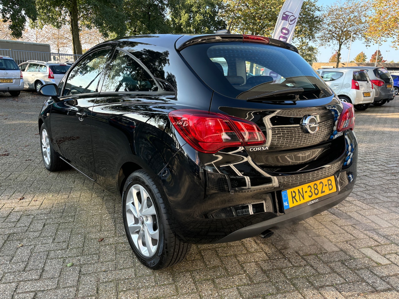 Opel Corsa - 1.0 Turbo Online Edition | Org-NL auto. Navi. Lage km. Sportstoelen.