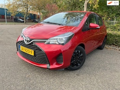 Toyota Yaris - 1.0 VVT-i Now Lage KM stand 1e eigenaar