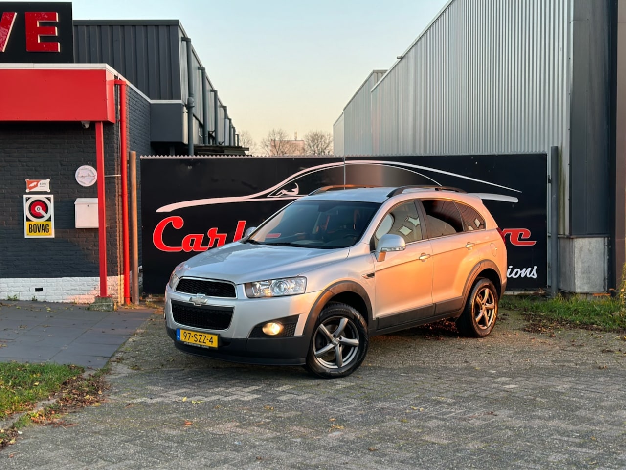 Chevrolet Captiva - 2.4i LT 2WD 7-Persoons | LEER | CRUISE | NAVI - AutoWereld.nl