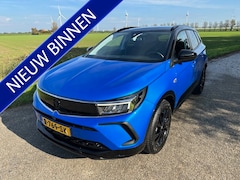 Opel Grandland - 1.2 Turbo GS Line Camera Navigatie Carplay Enz