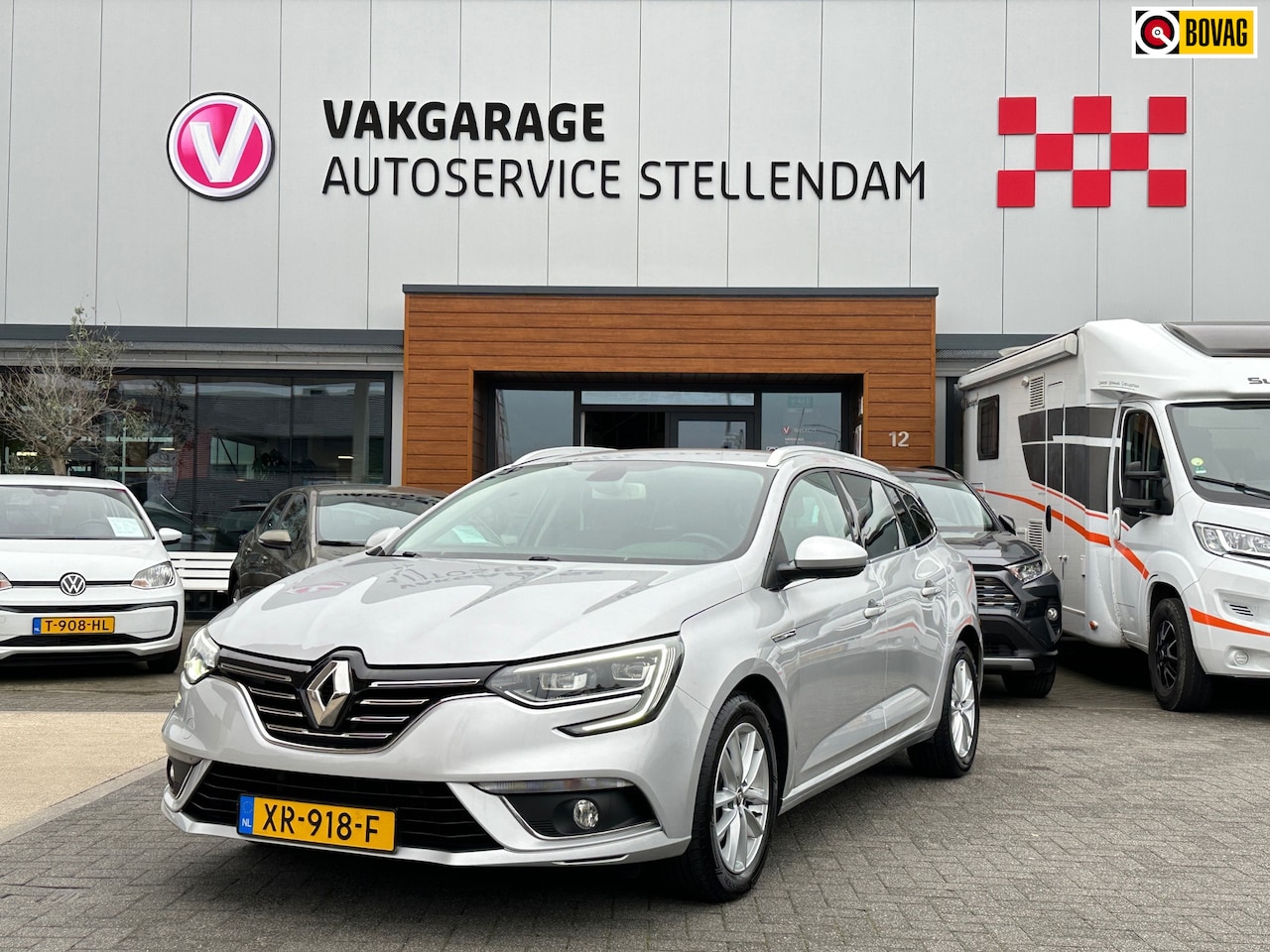 Renault Mégane Estate - 1.2 TCe Limited|1e Eigenaar|132pk|Orig NL|Trekhaak|Camera|Cruise Control - AutoWereld.nl