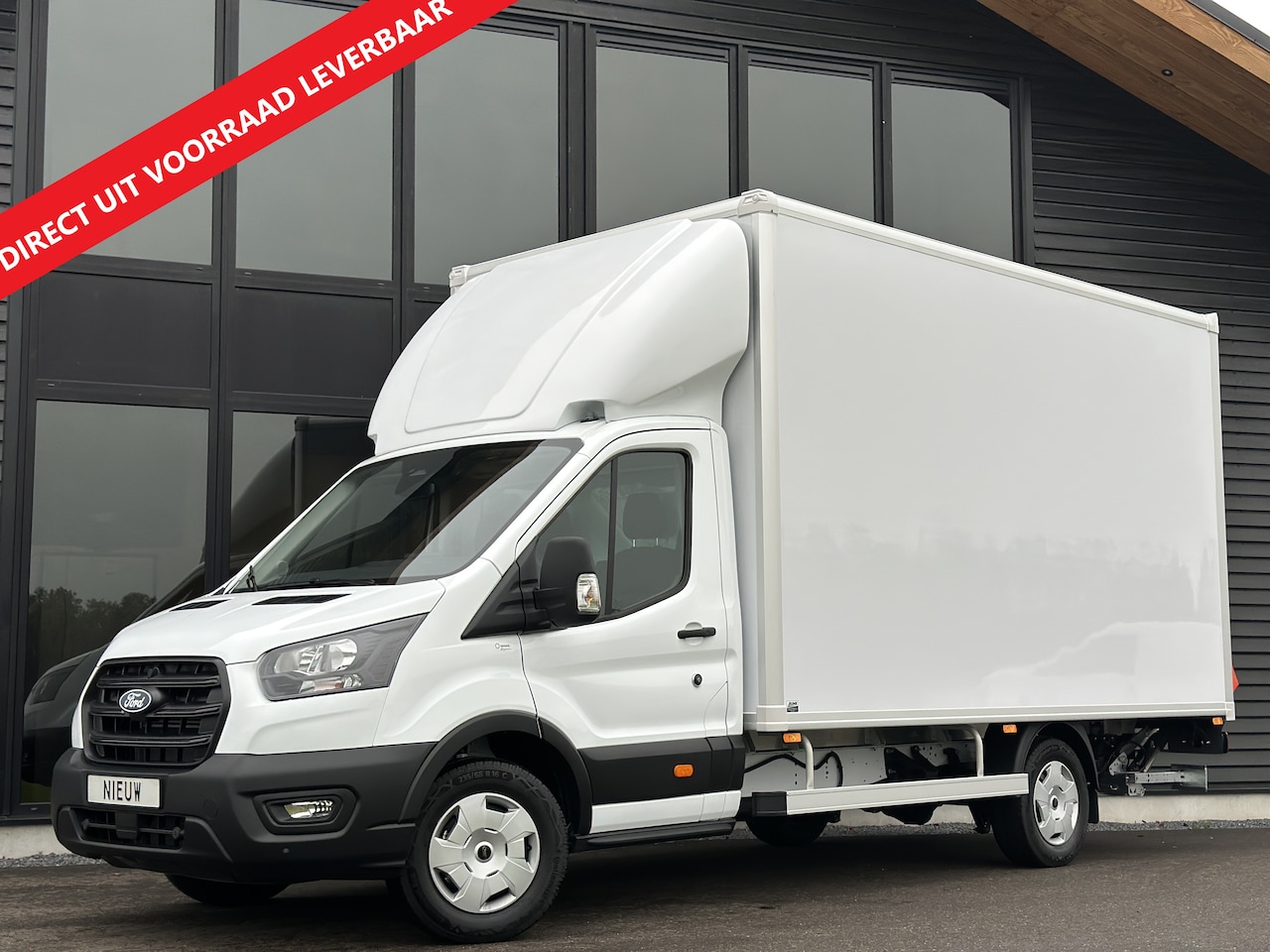 Ford Transit - 350 2.0 TDCI L4H1 Trend RWD Bakwagen Met 1000 KG LAADKLEP/ NEDERLANDSE AUTO/ DIRECT UIT VOORRAAD LEVERBAAR - AutoWereld.nl