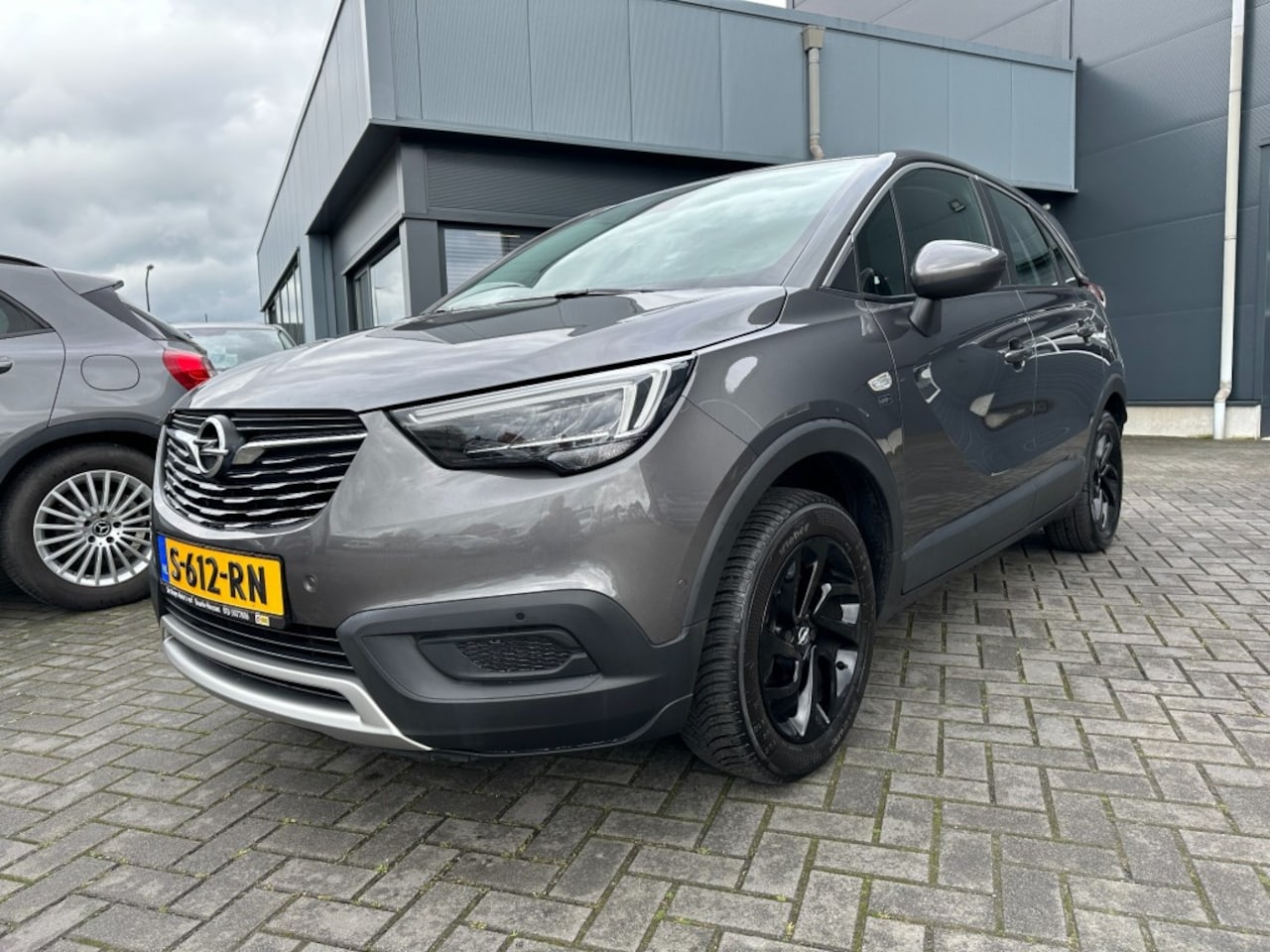 Opel Crossland X - 1.2 Turbo Innovation Aut. Navigatie Camera stoelverwarming - AutoWereld.nl