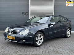 Mercedes-Benz C-klasse Sportcoupé - 180 K. Pdc/Cruise/Navi Facelift