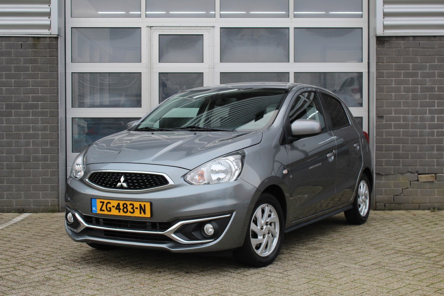 Mitsubishi Space Star - 1.0 Active / Carplay / Automaat / N.A.P. - AutoWereld.nl